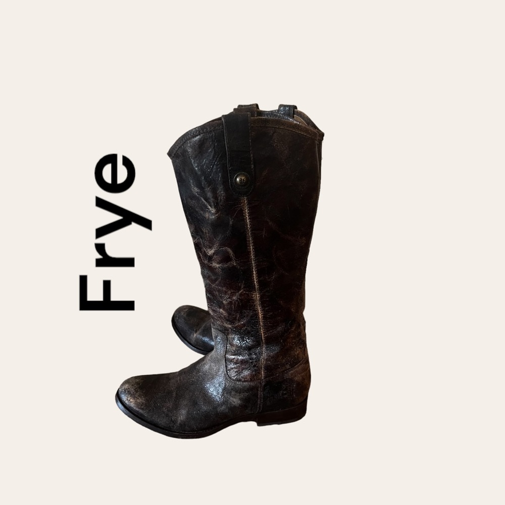 Frye Melissa Button boots distressed 9.5